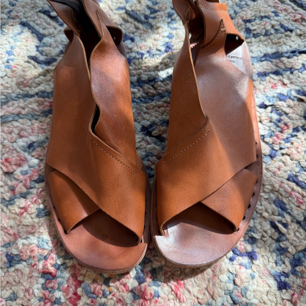 Officine Creative Tan Leather Sandals